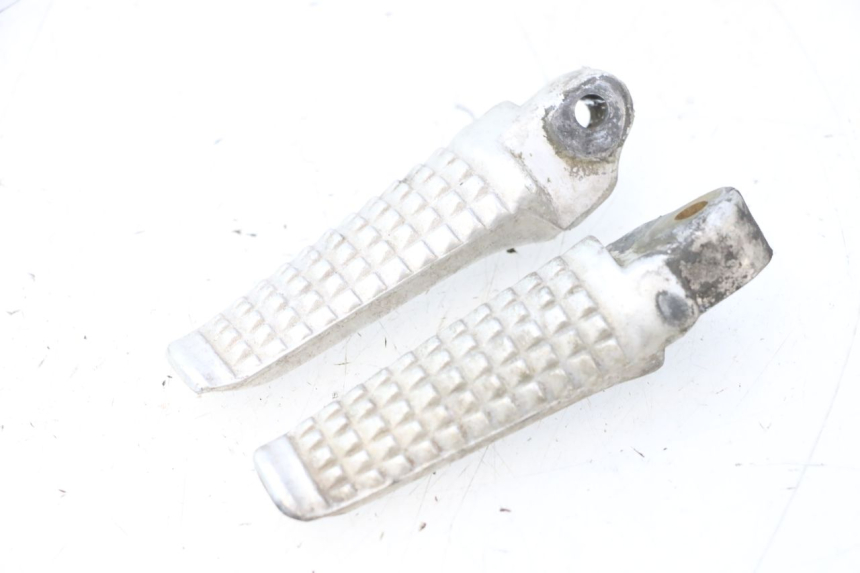 photo de PARA NÓG REAR SUZUKI SV S 650 (2003 - 2009) - Punkty mocowania