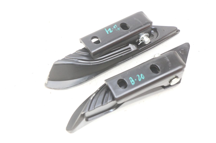 photo de ZESTAW TYLNYCH PODNÓŻKÓW APRILIA SXR 50 (2021 - 2023) - Widok ogólny