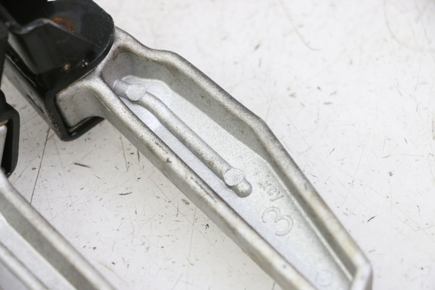 photo de ZESTAW TYLNYCH PODNÓŻKÓW SYM FIDDLE 3 III 50 (2014 - 2020) - Widok ogólny