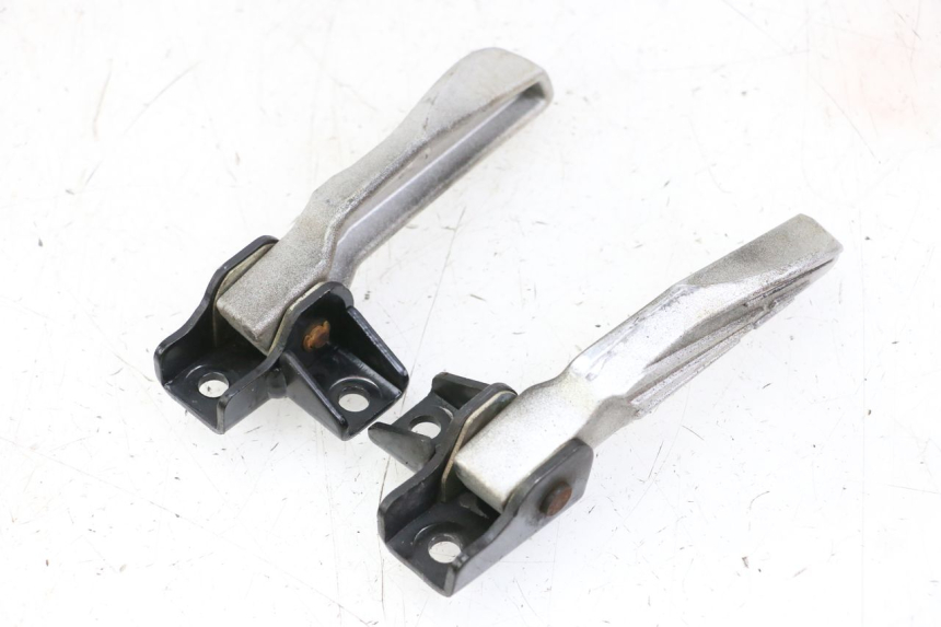 photo de ZESTAW TYLNYCH PODNÓŻKÓW SYM FIDDLE 3 III 50 (2014 - 2020) - Część sprawdzona