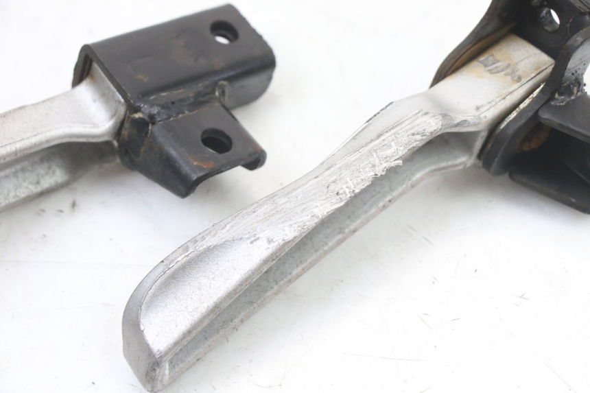 photo de ZESTAW TYLNYCH PODNÓŻKÓW SYM JET 14 4T 50 (2018 - 2022) - Widok ogólny