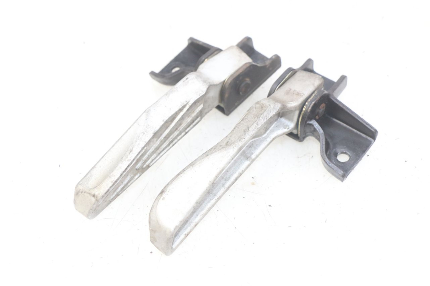 photo de ZESTAW TYLNYCH PODNÓŻKÓW SYM SYMPHONY 125 (2009 - 2015) - Widok ogólny