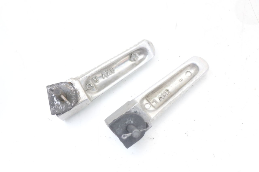 photo de ZESTAW TYLNYCH PODNÓŻKÓW YAMAHA TDR DELTABOX 125 (1997 - 2003) - Inny kąt widzenia