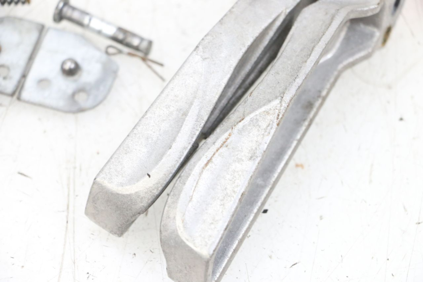 photo de ZESTAW TYLNYCH PODNÓŻKÓW NECO TEMPO 4T 50 (2022 - 2026) - Zbliżenie techniczne