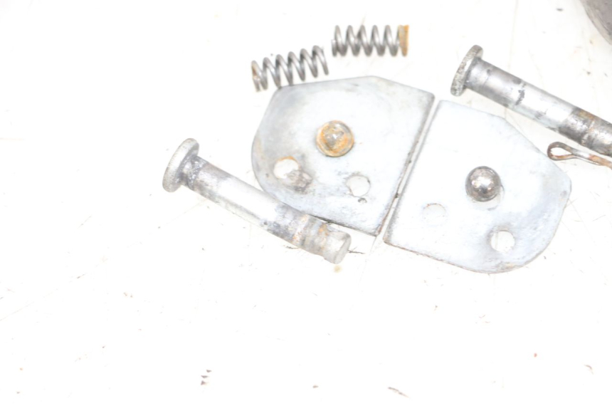 photo de ZESTAW TYLNYCH PODNÓŻKÓW NECO TEMPO 4T 50 (2022 - 2026) - Punkty mocowania