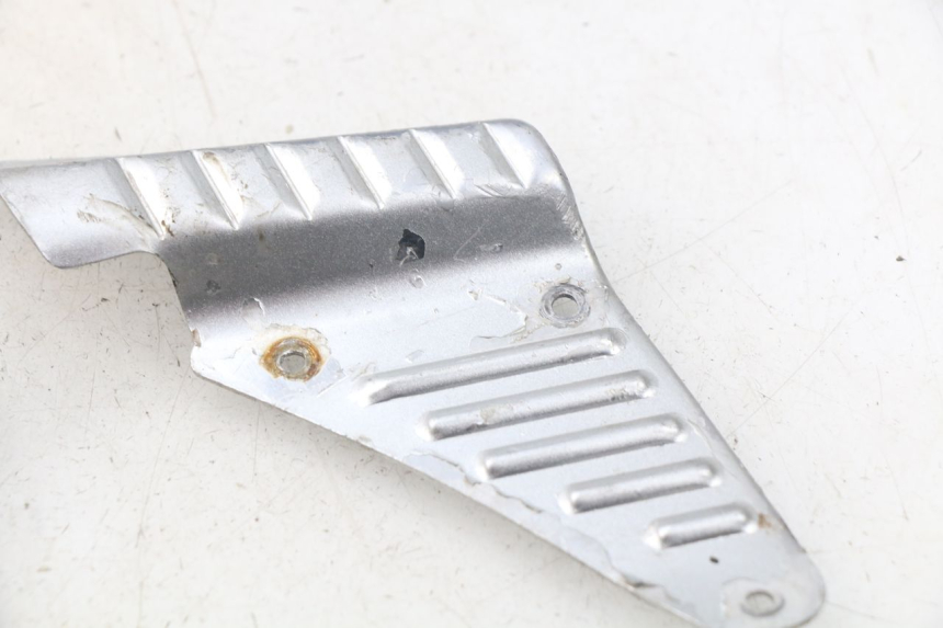 photo de ZESTAW TYLNYCH PODNÓŻKÓW BAOTIAN TRAVEL SPIRIT 50 (2010 - 2012) - Zbliżenie techniczne