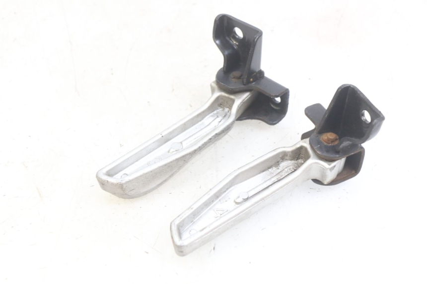 photo de ZESTAW TYLNYCH PODNÓŻKÓW PEUGEOT TWEET 4T 50 (2018 - 2022) - Widok ogólny