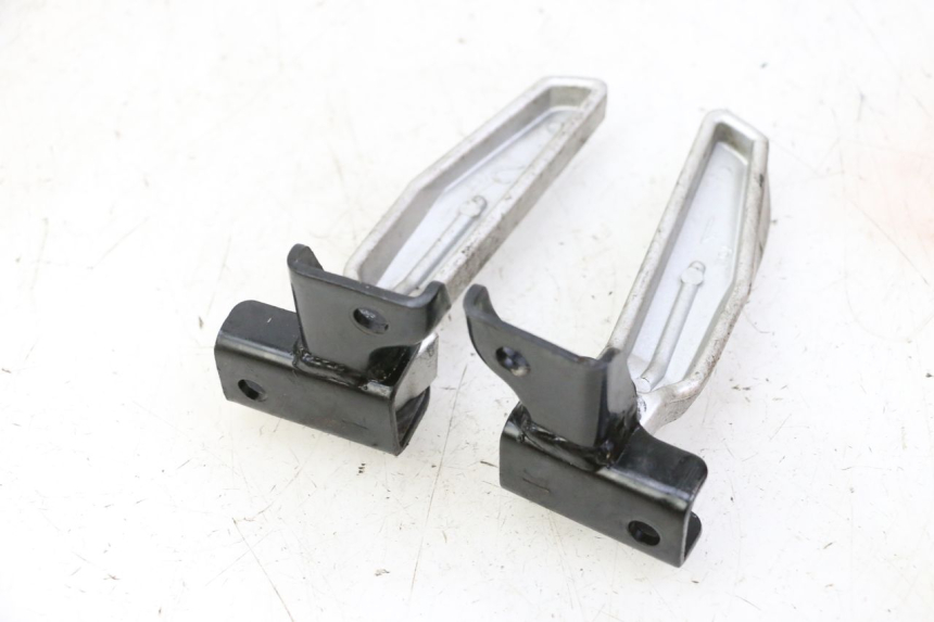 photo de ZESTAW TYLNYCH PODNÓŻKÓW PEUGEOT TWEET PRO CARGO 50 (2018 - 2022) - Widok ogólny