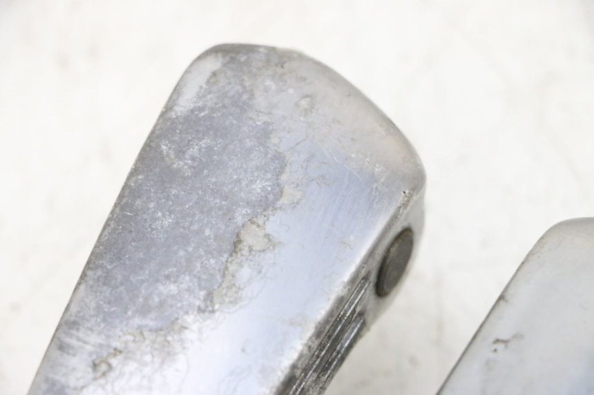 photo de ZESTAW TYLNYCH PODNÓŻKÓW PIAGGIO VESPA GTS SUPER IE 125 (2009 - 2016) - Część sprawdzona