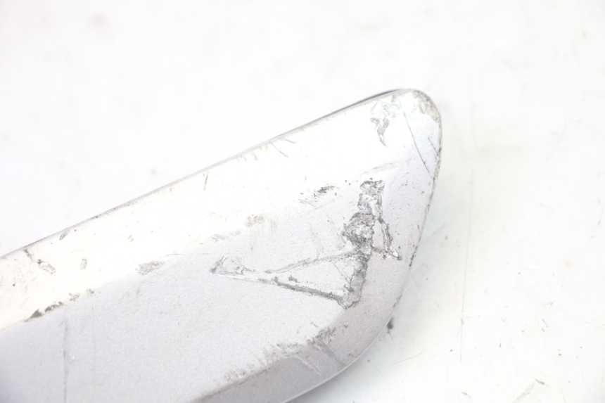 photo de ZESTAW TYLNYCH PODNÓŻKÓW YAMAHA X-CITY XCITY 125 (2007 - 2013) - Stan powierzchni