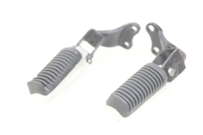 photo de ZESTAW TYLNYCH PODNÓŻKÓW YAMAHA XMAX X-MAX 125 (2006 - 2009) - Widok główny