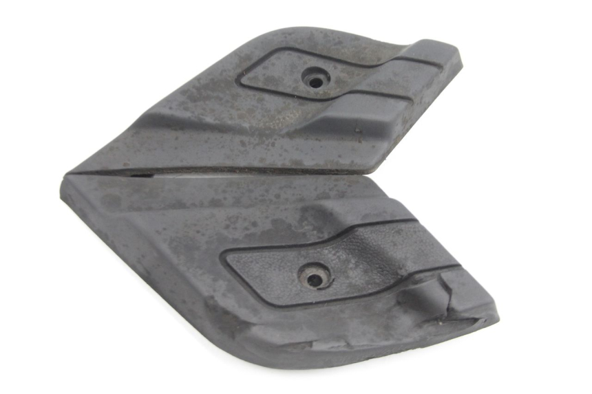 photo de ZESTAW TYLNYCH PODNÓŻKÓW PIAGGIO X9 EVOLUTION 125 (2003 - 2007) - Zoom stanu zużycia