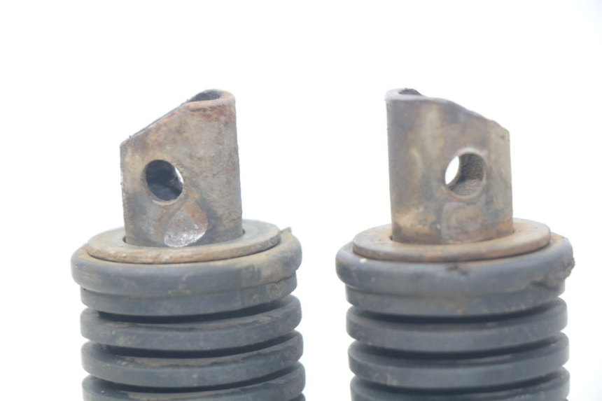 photo de ZESTAW TYLNYCH PODNÓŻKÓW SUZUKI XF FREEWIND 650 (1997 - 2003) - Szczegół części