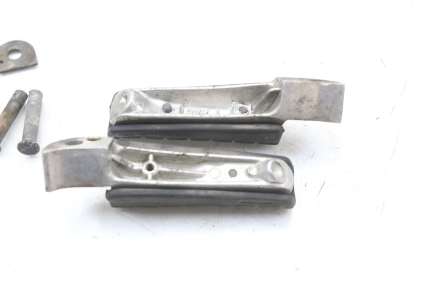 photo de ZESTAW TYLNYCH PODNÓŻKÓW YAMAHA XJ600 XJ DIVERSION 600 (1992 - 1997) - Inny kąt widzenia