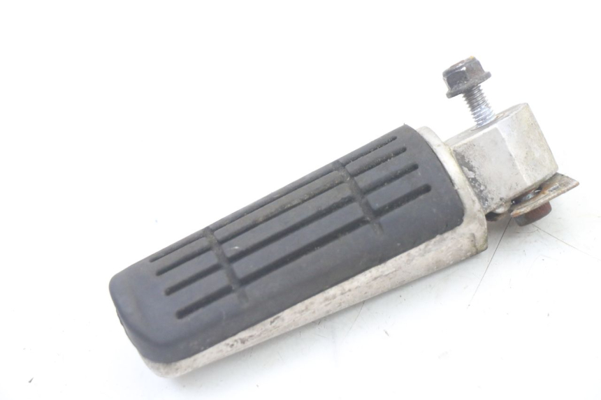 photo de ZESTAW TYLNYCH PODNÓŻKÓW YAMAHA FZ6 FAZER S2 600 (2007 - 2011) - Zoom stanu zużycia