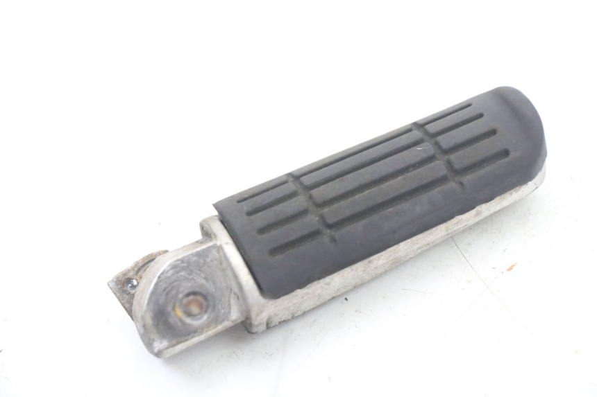 photo de ZESTAW TYLNYCH PODNÓŻKÓW YAMAHA FZ6 FAZER S2 600 (2007 - 2011) - Inny kąt widzenia