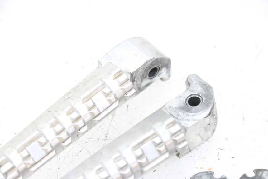 photo de ZESTAW TYLNYCH PODNÓŻKÓW YAMAHA YP T-MAX TMAX 530 (2017 - 2020) - Widok ogólny