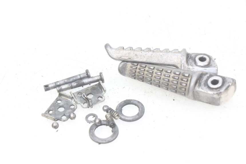 photo de ZESTAW TYLNYCH PODNÓŻKÓW KAWASAKI Z S 750 (2003 - 2006) - Szczegół części