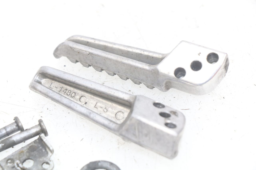 photo de ZESTAW TYLNYCH PODNÓŻKÓW KAWASAKI Z S 750 (2003 - 2006) - Inny kąt widzenia