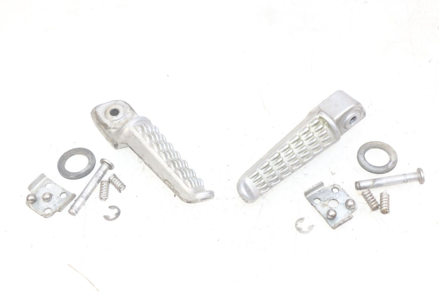 photo de ZESTAW TYLNYCH PODNÓŻKÓW KAWASAKI Z 750 (2007 - 2013) - Widok główny