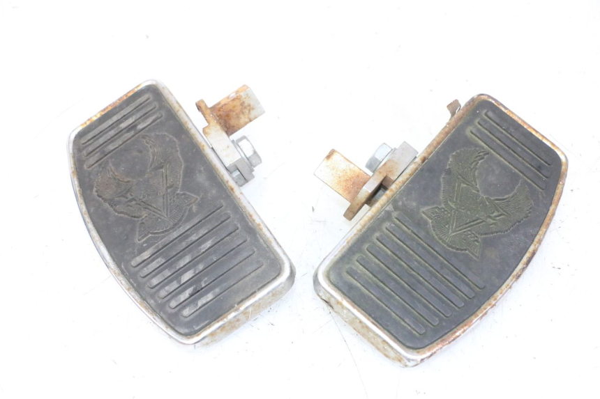 photo de ZESTAW PRZEDNICH PODNÓŻKÓW HYOSUNG GV AQUILA 125 (2000 - 2009) - Widok główny