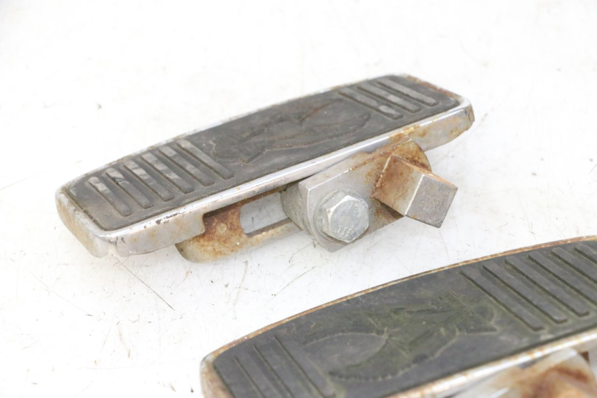 photo de ZESTAW PRZEDNICH PODNÓŻKÓW HYOSUNG GV AQUILA 125 (2000 - 2009) - Część sprawdzona