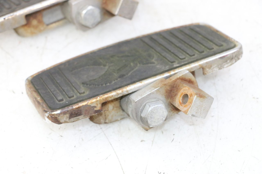 photo de ZESTAW PRZEDNICH PODNÓŻKÓW HYOSUNG GV AQUILA 125 (2000 - 2009) - Oznaczenia i referencje