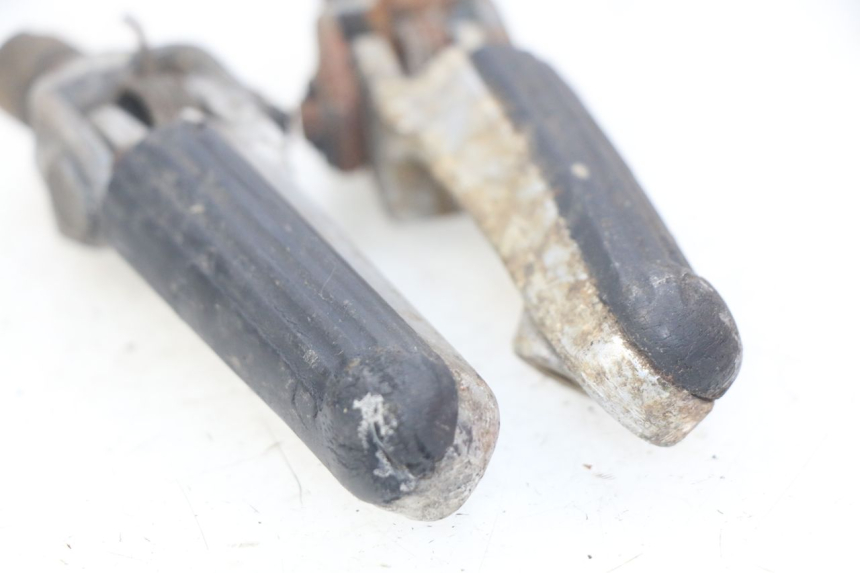 photo de PARA PRZODEK PODNÓŻKI HONDA CBR RR FIREBLADE 900 (1992 - 1994) - Szczegół części