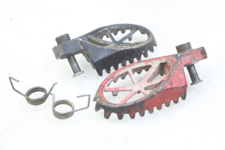 photo de ZESTAW PRZEDNICH PODNÓŻKÓW APOLLO DIRT BIKE 125 (2010 - 2018) - Szczegół części