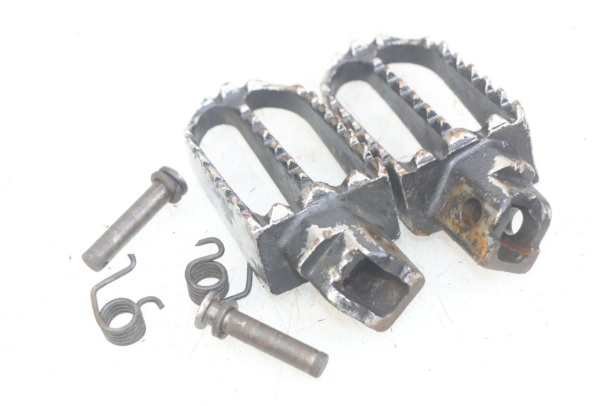 photo de ZESTAW PRZEDNICH PODNÓŻKÓW LONCIN DIRT BIKE 125 - Inny kąt widzenia