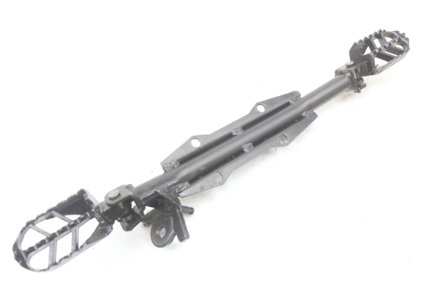 photo de ZESTAW PRZEDNICH PODNÓŻKÓW RSR DIRT BIKE 150 - Punkty mocowania