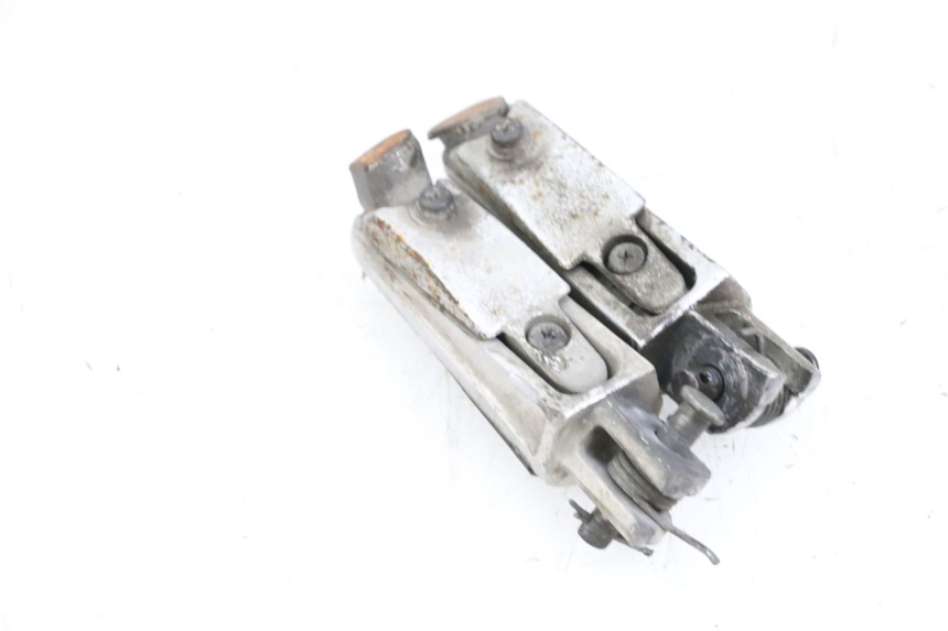 photo de ZESTAW PRZEDNICH PODNÓŻKÓW YAMAHA FJR ABS 1300 (2006 - 2012) - Inny kąt widzenia