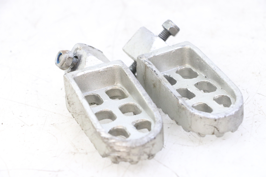 photo de ZESTAW PRZEDNICH PODNÓŻKÓW LONCIN DIRT BIKE 125 - Zbliżenie techniczne