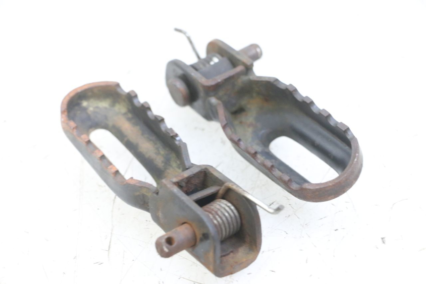 photo de ZESTAW PRZEDNICH PODNÓŻKÓW MBK X-LIMIT XLIMIT 50 (2007 - 2012) - Zbliżenie techniczne