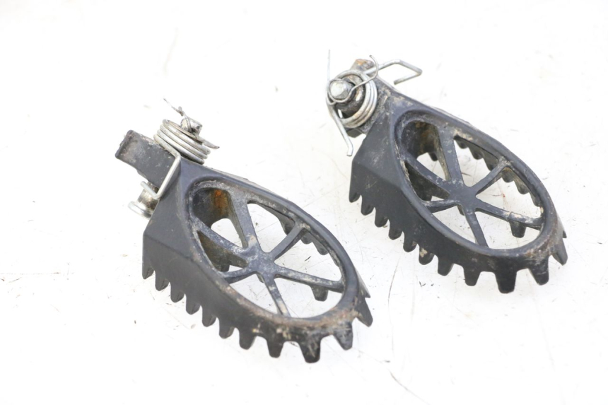 photo de PARA PRZODEK PODNÓŻKI APOLLO RFZ 125 - Zoom stanu zużycia