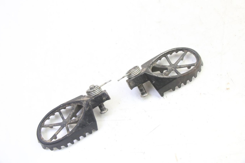 photo de ZESTAW PRZEDNICH PODNÓŻKÓW APOLLO RFZ 150 - Zbliżenie techniczne