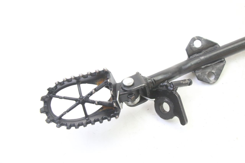 photo de PARA PRZODEK PODNÓŻKI APOLLO RFZ 125 - Szczegół części