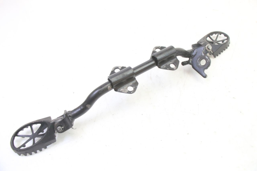 photo de PARA PRZODEK PODNÓŻKI APOLLO RFZ 125 - Zbliżenie techniczne