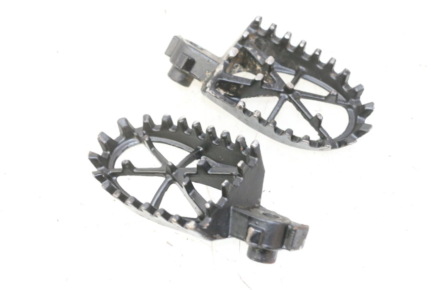 photo de PARA PRZODEK PODNÓŻKI APOLLO RFZ 125 - Widok główny