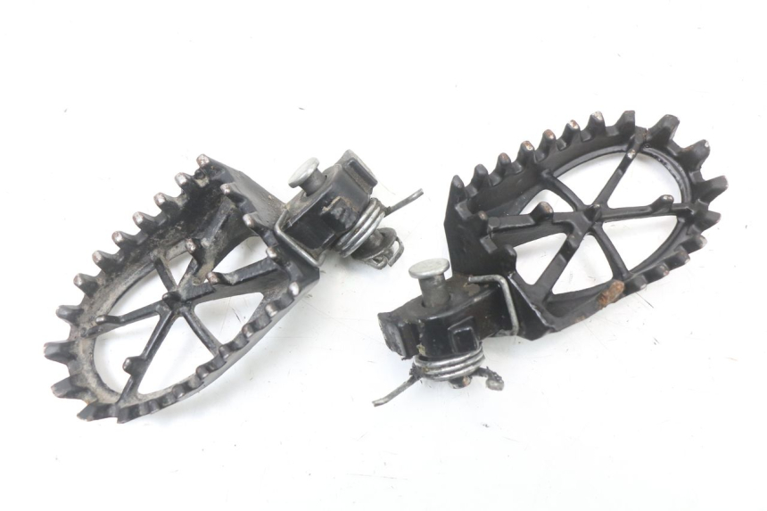 photo de ZESTAW PRZEDNICH PODNÓŻKÓW APOLLO RFZ 140 - Widok główny