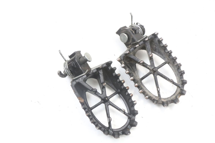 photo de ZESTAW PRZEDNICH PODNÓŻKÓW APOLLO RFZ 140 - Szczegół części