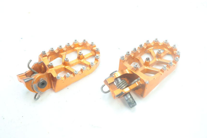 photo de PARA PRZÓD PODNÓŻEK KTM SX 85 (2018 - 2024) - Zbliżenie techniczne