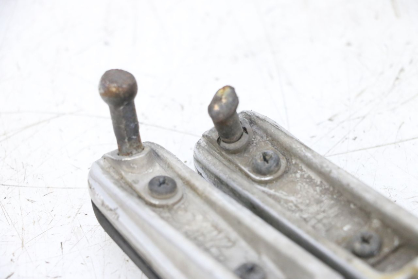 photo de PARA PRZODEK PODNÓŻKI YAMAHA TDM ABS 900 (2002 - 2014) - Zbliżenie techniczne