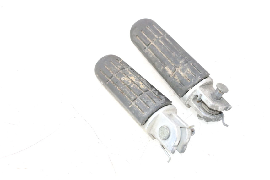 photo de PARA PRZODEK PODNÓŻKI YAMAHA TDM ABS 900 (2002 - 2014) - Zoom stanu zużycia