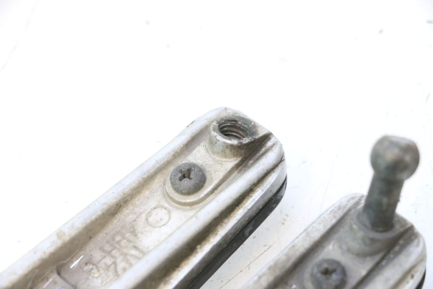 photo de PARA PRZODEK PODNÓŻKI YAMAHA TDM ABS 900 (2002 - 2014) - Zbliżenie techniczne