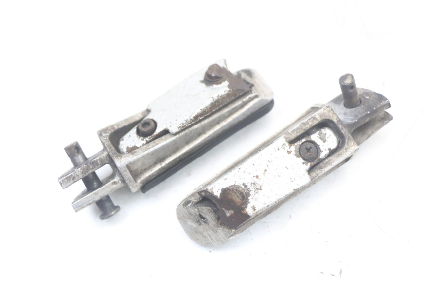 photo de ZESTAW PRZEDNICH PODNÓŻKÓW YAMAHA FJR ABS 1300 (2006 - 2012) - Inny kąt widzenia