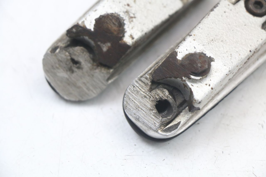 photo de ZESTAW PRZEDNICH PODNÓŻKÓW YAMAHA FJR ABS 1300 (2006 - 2012) - Widok ogólny