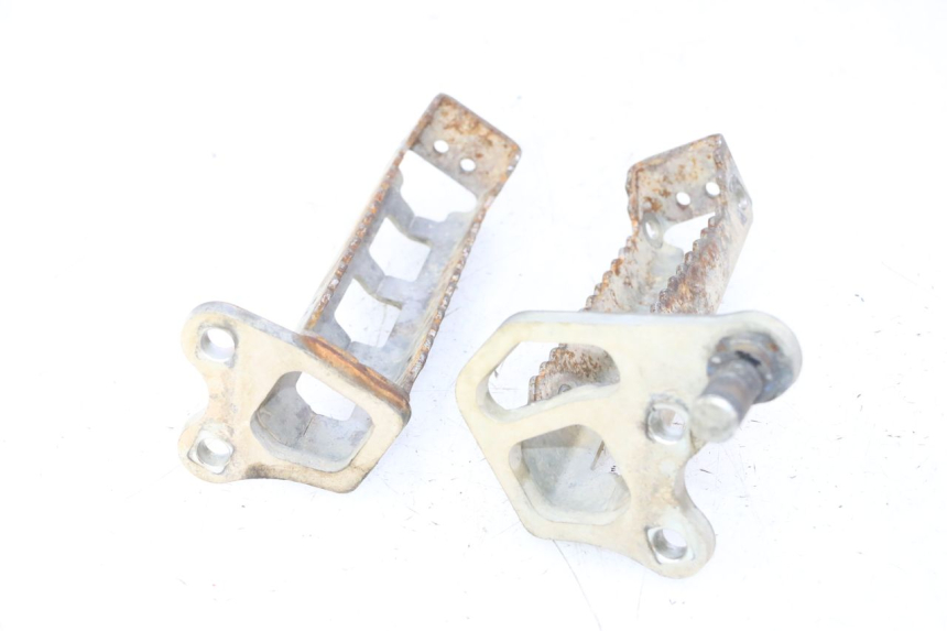 photo de ZESTAW PRZEDNICH PODNÓŻKÓW YAMAHA YFM R RAPTOR 250 (2008 - 2014) - Zbliżenie techniczne