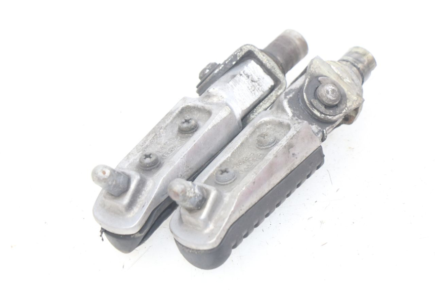 photo de ZESTAW PRZEDNICH PODNÓŻKÓW KAWASAKI Z S 750 (2003 - 2006) - Inny kąt widzenia