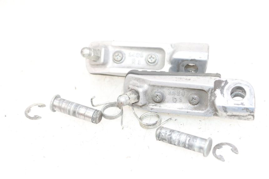 photo de ZESTAW PRZEDNICH PODNÓŻKÓW KAWASAKI ZR 7 750 (1999 - 2004) - Zoom stanu zużycia